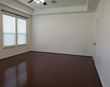 3607 Cat Springs Lane - Photo Thumbnail 14