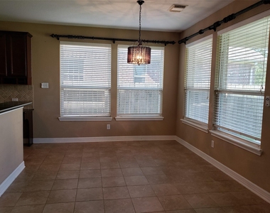 3607 Cat Springs Lane - Photo Thumbnail 11