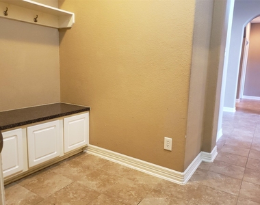 3607 Cat Springs Lane - Photo Thumbnail 33