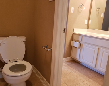 3607 Cat Springs Lane - Photo Thumbnail 27