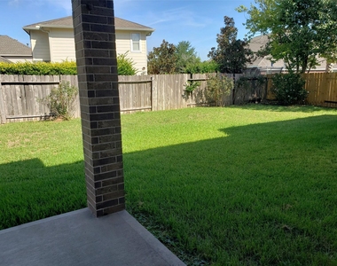 3607 Cat Springs Lane - Photo Thumbnail 36
