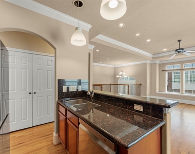 1716 Aden Drive - Photo Thumbnail 14