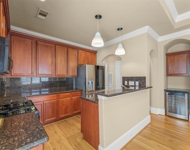 1716 Aden Drive - Photo Thumbnail 15