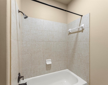 1716 Aden Drive - Photo Thumbnail 12