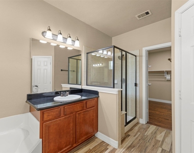 1716 Aden Drive - Photo Thumbnail 10