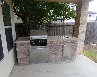 3230 Raintree Village Drive - Photo Thumbnail 6