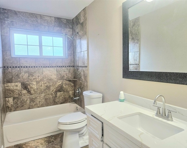 4231 Southchase Lane - Photo Thumbnail 20