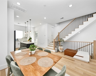 1837 Flowing Springs Trail - Photo Thumbnail 23