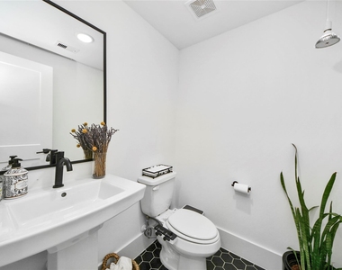 1837 Flowing Springs Trail - Photo Thumbnail 24