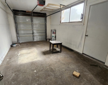 9711 Aguila Street - Photo Thumbnail 20