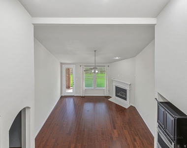 24227 Peralta Glen Lane - Photo Thumbnail 27