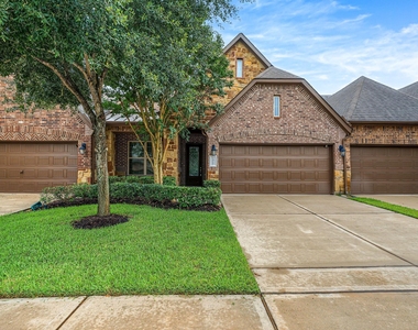 24227 Peralta Glen Lane - Photo Thumbnail 38