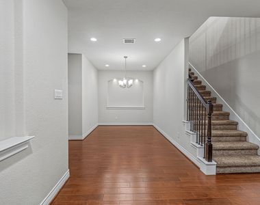 24227 Peralta Glen Lane - Photo Thumbnail 2