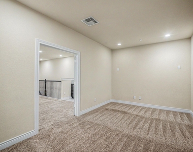 24227 Peralta Glen Lane - Photo Thumbnail 29