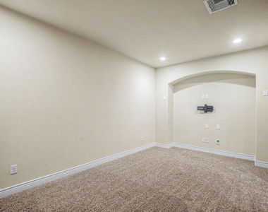 24227 Peralta Glen Lane - Photo Thumbnail 30