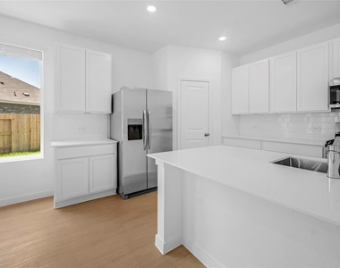 26139 Sea Rosemary Ln - Photo Thumbnail 11