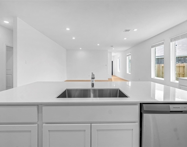 26139 Sea Rosemary Ln - Photo Thumbnail 6