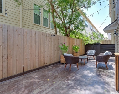 1706 Tuam Street - Photo Thumbnail 27