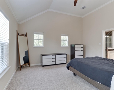 1706 Tuam Street - Photo Thumbnail 15