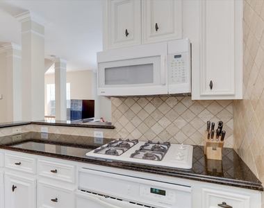 1706 Tuam Street - Photo Thumbnail 11