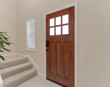 1706 Tuam Street - Photo Thumbnail 4