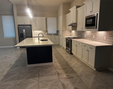 4594 Silver Moon Drive - Photo Thumbnail 3