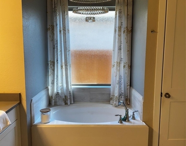 4594 Silver Moon Drive - Photo Thumbnail 11