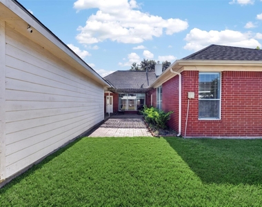 11214 Hillside Glen Trail - Photo Thumbnail 36