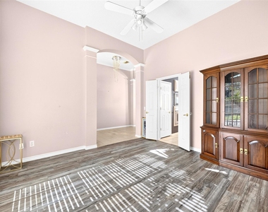 11214 Hillside Glen Trail - Photo Thumbnail 20