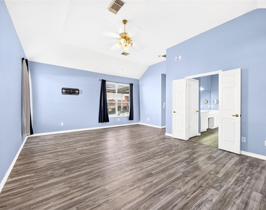 11214 Hillside Glen Trail - Photo Thumbnail 22