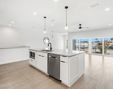 223 6th Avenue - Photo Thumbnail 18