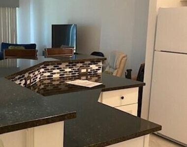 5025 Harmony Circle - Photo Thumbnail 7