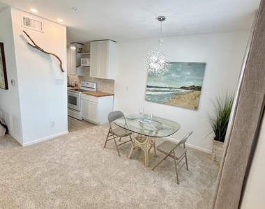 925 Palm Springs Boulevard - Photo Thumbnail 6