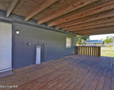 2575 1st Avenue Ne - Photo Thumbnail 10