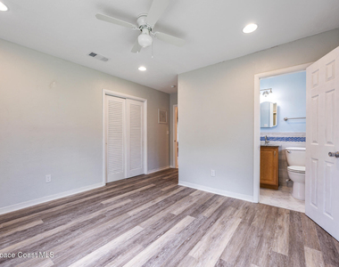 138 W Pasco Lane - Photo Thumbnail 10
