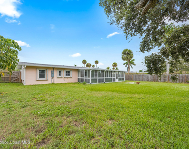 138 W Pasco Lane - Photo Thumbnail 19