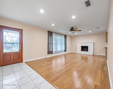 138 W Pasco Lane - Photo Thumbnail 5