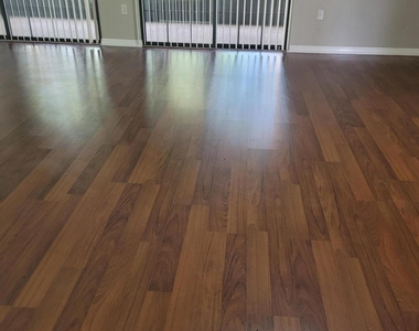 816 Greenwood Manor Circle - Photo Thumbnail 20