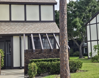 816 Greenwood Manor Circle - Photo Thumbnail 6