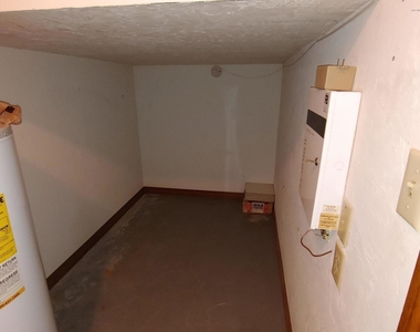 816 Greenwood Manor Circle - Photo Thumbnail 49