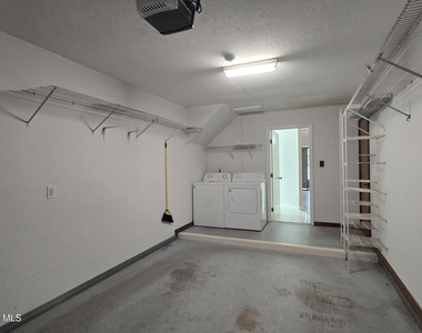 816 Greenwood Manor Circle - Photo Thumbnail 52