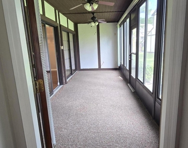 816 Greenwood Manor Circle - Photo Thumbnail 36