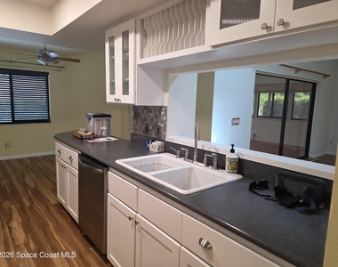 1825 Fox Bay Drive - Photo Thumbnail 11