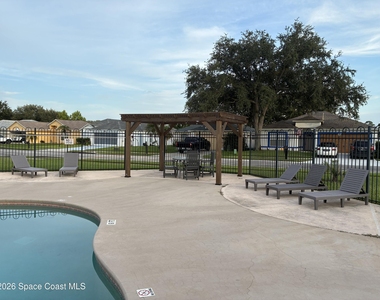 1776 Vista Lake Circle - Photo Thumbnail 17