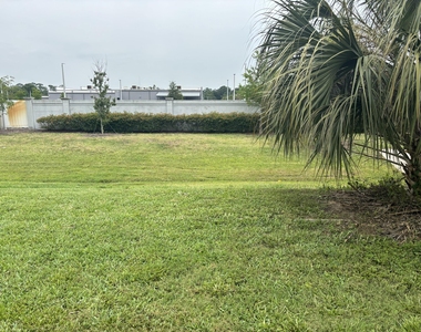 1776 Vista Lake Circle - Photo Thumbnail 15