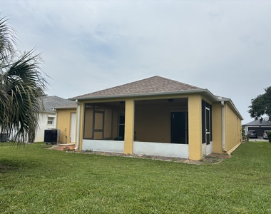 1776 Vista Lake Circle - Photo Thumbnail 14