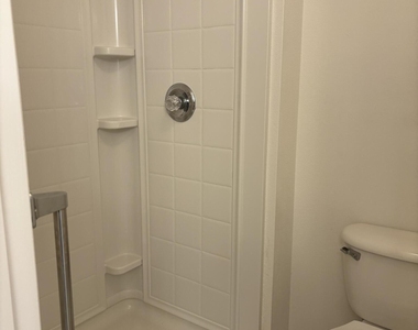 1776 Vista Lake Circle - Photo Thumbnail 10