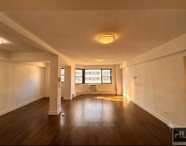 East 69 Street - Photo Thumbnail 1