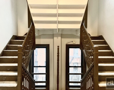 Tiemann Place - Photo Thumbnail 6