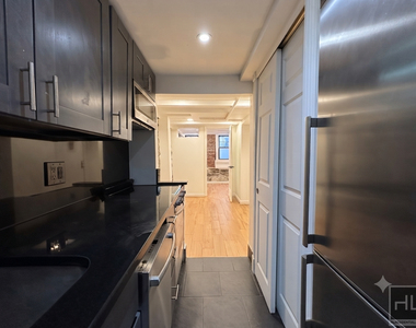 West 53 Street - Photo Thumbnail 1